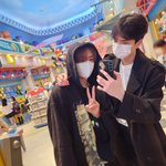 더보이즈 <b>선우</b> 현재 영훈 옆에 있으니까 애기처럼 나오는거