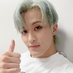 [모두드루와] 마크 턱은 왜 이렇게 된거?<b>합성</b>임?
