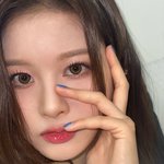 <b>설윤</b> ㅈㄴ 이쁘다