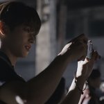 딱 더보이즈 주연만 저격하는게 왜그러는지