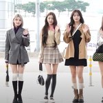 가을이랑 <b>원영</b> 양말 바꿔주고 싶다
