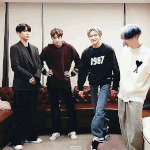 [펜타곤] 콘서트 뭔가 할 거 같아서 물어보는데