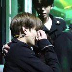 도영이와 정우의 눈물<b>서사</b>