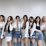 팬싸템으로 찐 모교 교복입은 아이돌