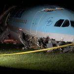 대한항공 사고 "굉음 뒤 매캐한 연기" 영화같았던 한밤 활주로...