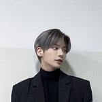 투바투 <b>태현</b> 강이사