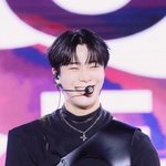 [댓글부탁해] 무대 밑 <b>갭</b>차이 쩌는 남자 아이돌