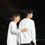 [NCT칠프] 이 우정에 눈물만 <b>빡빡</b> 흘리는중