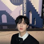 [모두드루와] 막내티 벗은 <b>윤산하</b>