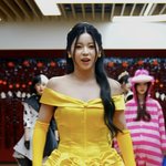 엔믹스 규진 어깨<b>라인</b> 예쁜듯