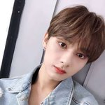 [댓글부탁해] 너네 기준 닮은 아이돌 누구?