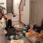 [19] 자다가 방금 일어났는데