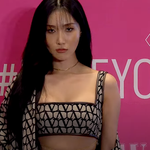 [마마무] 마마무 화사, 파격 패션 '시선 집중'··· 섹시 시