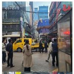 강남역 철거 중인 건물 기울어짐