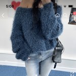 일요일에 겉옷없이 이런 니트만 입고