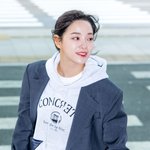 김세정 지금 공항 팬미팅 <b>하러</b> 가는중