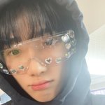 나 짱구 <b>액션</b>가면 시계 있는데