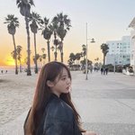 [드루와] 얼굴에 <b>혈색</b> 없는사람 있냐