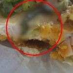맥도날드 먹는데 잘린 벌레가…하마터면 삼킬뻔 '끔찍'