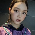 [뉴진스] <b>해린</b> 포닝 앨범 업데이트