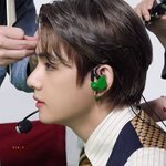 뷔 옆모습