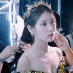 아이유 대<b>반전</b>이네요..?