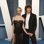 할리우드는 다 일찍 결혼&amp;약혼하는거 같지않냐