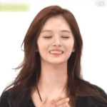 근데 설윤은 진짜 <b>입이</b> 왜이러는거야