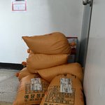 사람 감금하는 로땡택배