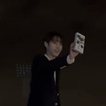 [NCT드림] 이거 뭐지? 런쥔이 팬 분한테 <b>빼빼</b>로 던져줌