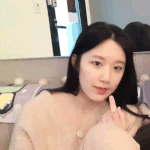 <b>슈화</b> 개이쁘지않냐