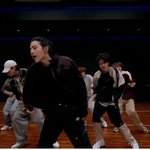 [방탄소년단] 머릴 묶어...???