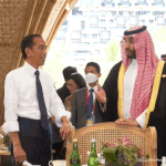 G20에서 끼지도못하고 왕따<b>수준</b> 굥부부