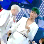 와 송민호 <b>춤선</b>