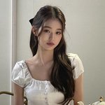 이거 장원영이야 <b>허윤진</b>이야?