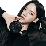 에스파 입생로랑 <b>뷰티</b> 화보 찍은거