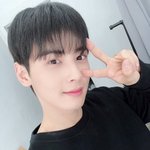 <b>차은우</b> 얼굴에
