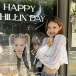 [모두드루와] 얼굴도 마음씨도 예쁜 내 여돌 <b>영업</b>글