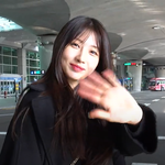 [이상형] 에버글로우 늦은 <b>입국</b> 러블리 시