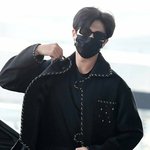 [방탄소년단] 섹시<b>느낌</b><b>때</b> 검은 목폴라만 금지했더니