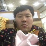 같이 다니는 친구들 너무 이뻐서 현타 옴