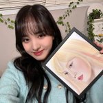 아이브 레이가 <b>리즈</b> 생일선물 준거 봄?