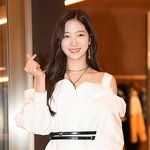 카즈하 <b>실물</b>은 기사사진을 봐야지