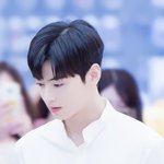 <b>셔츠</b>입은 차은우 말해뭐해 ㄷㄷ