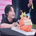 [NCT드림] 케이크<b>모양</b> 농구공이래ㅠㅠㅠ