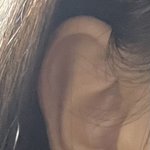 [댓글부탁해] 나 귓볼에 피어싱 하나 더뚫을까 봐<b>주</b><b>셈</b>
