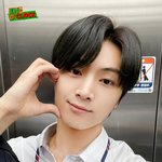 원래 셀카 지<b>이이</b>이이인짜 못찍는데