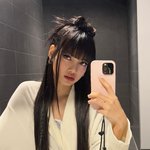 <b>리사</b> 거울셀카