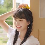 나보다 어린 여돌 팔 줄 꿈에도 몰랐다,,,