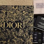 오..디올이 <b>보나</b>한테 선물 또 보냈구나 ㅋㅋㅋ